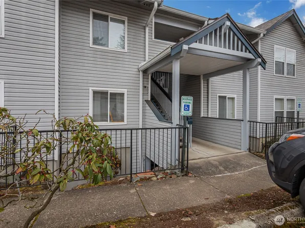 33020 10th Avenue SW #C103, Federal Way, WA 98023