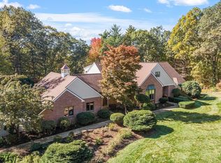 24 Long Hl, Boxford, MA 01921