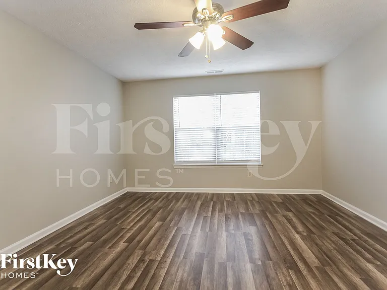 235 Heartwood Hl — Photo 8