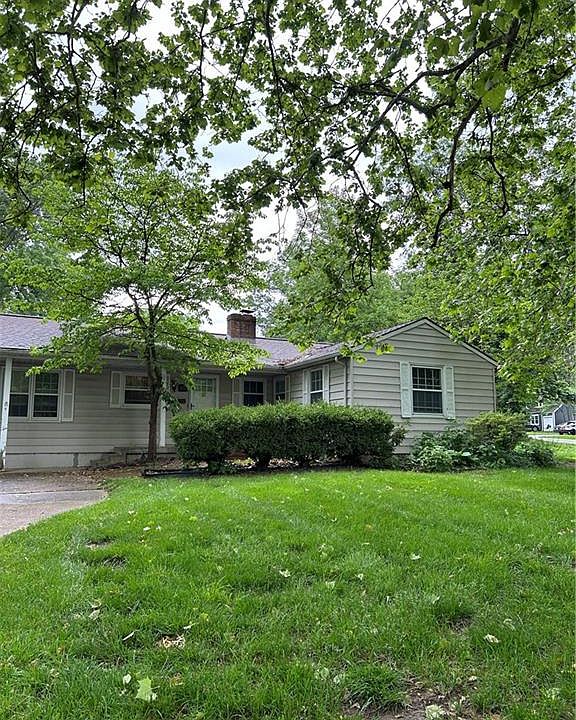 2nd image of 7135 Village Dr