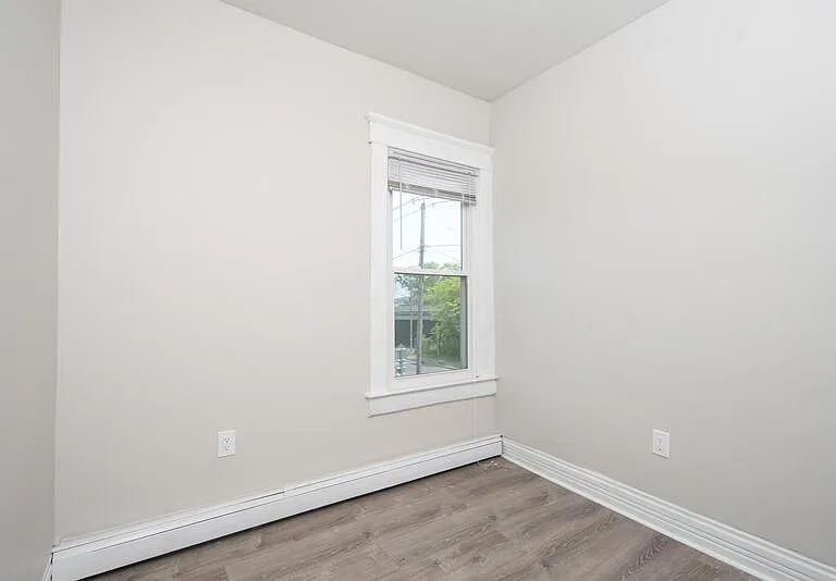 2433 Broadway #2 — Photo 21