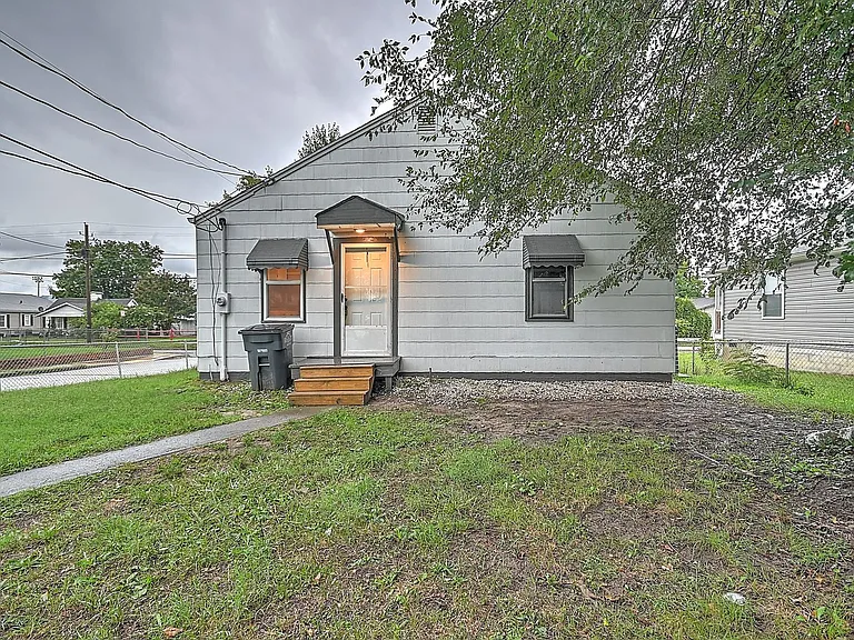 1630 Park St — Photo 29