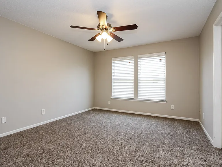 6715 Everbloom Ln — Photo 6