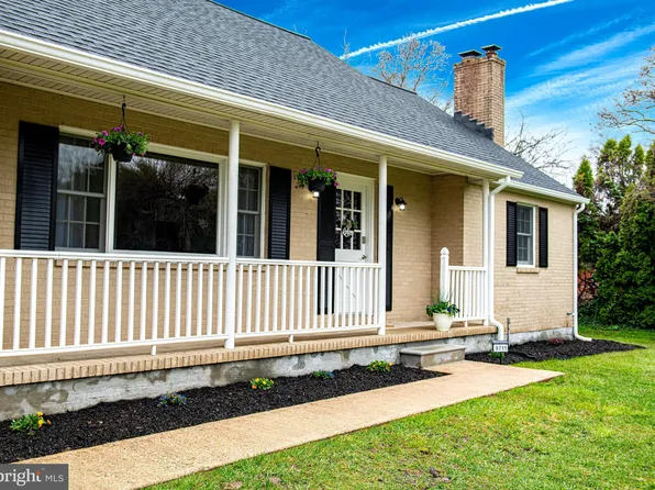 9711 Magledt Rd, Parkville, MD 21234