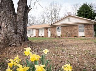 322 Northfield Dr, King, NC 27021