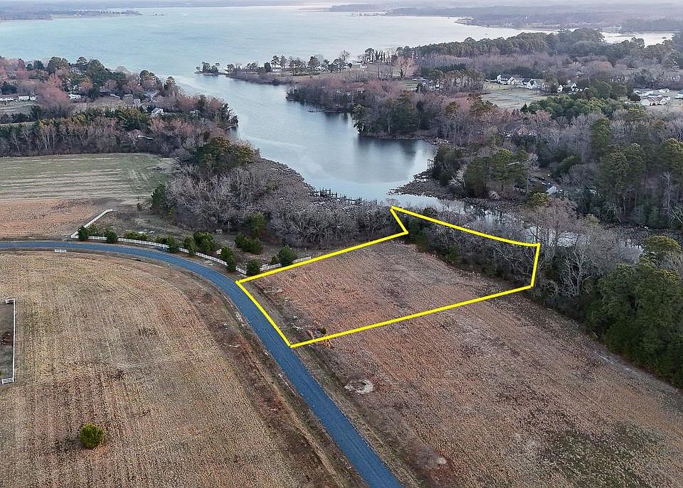 1st image of River View Rd