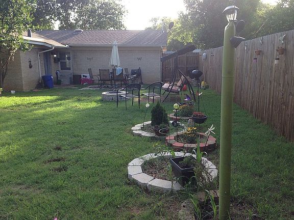 5th image of 511 Oakwood Dr