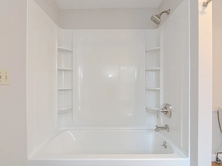 270-286 Washington St #282 — Photo 6