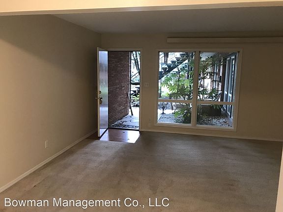 3rd image of 3627 SE 40th Ave #5754727