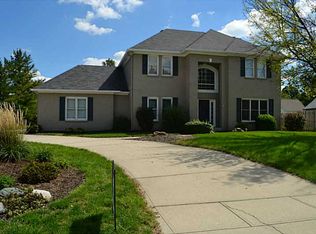 9559 Pinecreek Dr, Indianapolis, IN