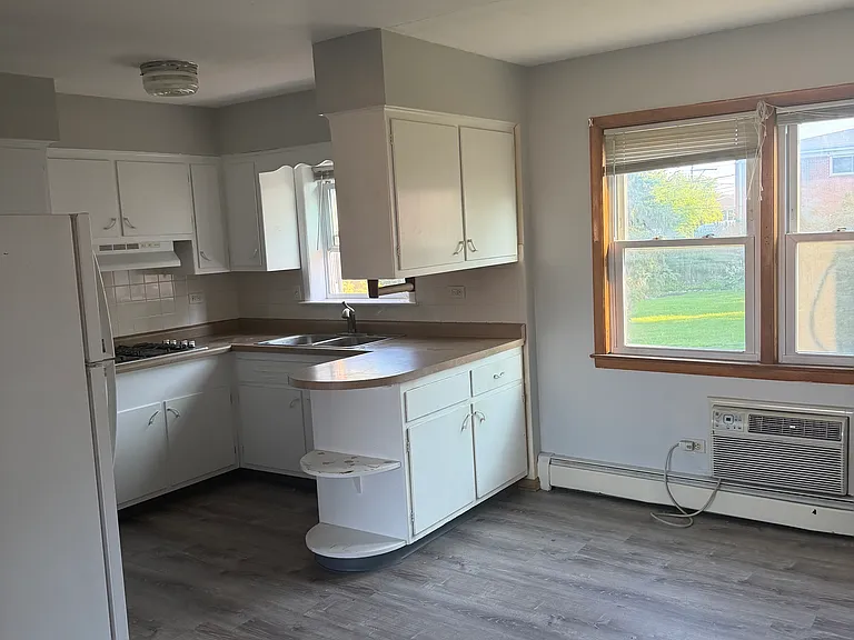 604 N Ardmore Ave #1W — Photo 1