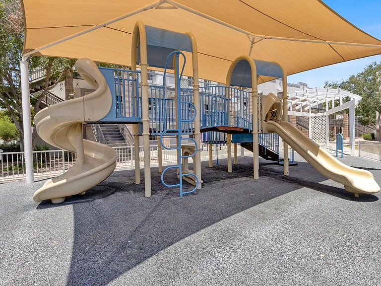 2302 W Colter St — Photo 45