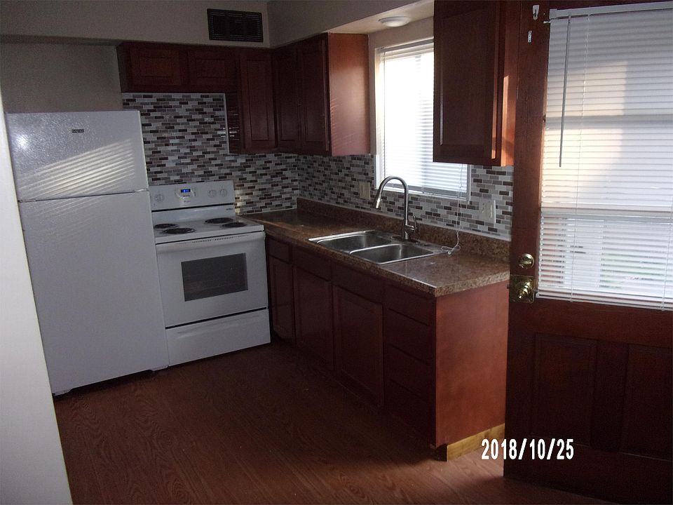 1st image of 465 Brentwood Ave