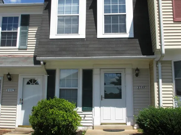 8359 Felsted Ln, Manassas, VA 20110
