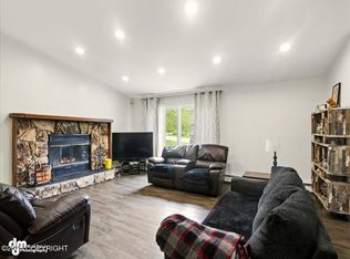 17537 Teklanika Dr, Eagle River, AK 99577