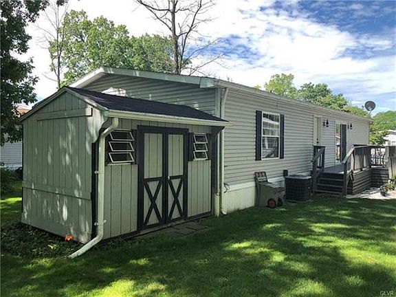 5th image of 15 Woodsbluff Ct N