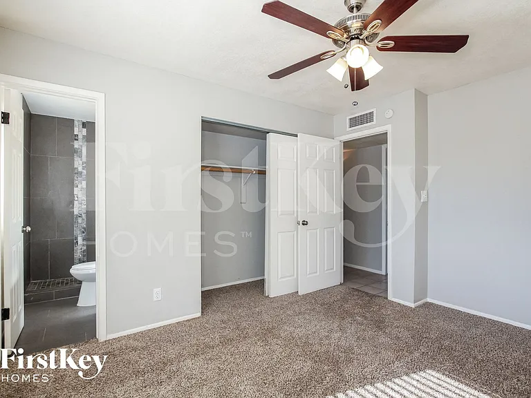 2041 W Windrose Dr — Photo 9
