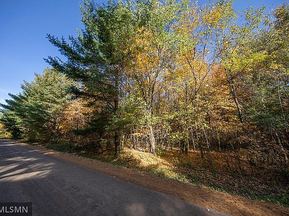 3rd image of Cambridge Dr