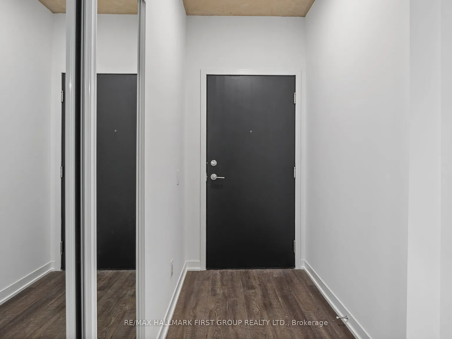2 bed, $2,350 — Photo 3
