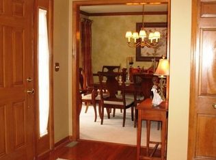 5510 Bradley Rd, North Olmsted, OH 44070