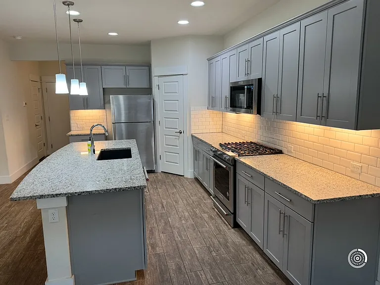 5600 Wolf Pack Dr — Photo 3
