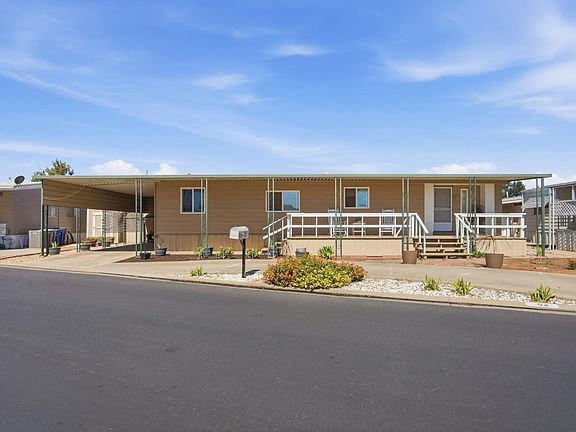 2nd image of 2240 Golden Oak Ln Space 94