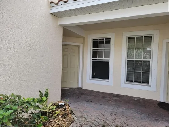 1315 Henley St APT 1003, Naples, FL 34105