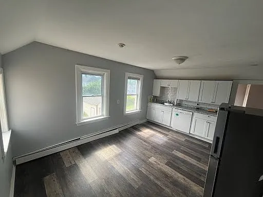 627 Wood St #2 — Photo 2