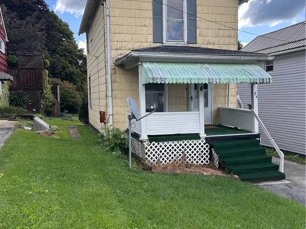 55 N 14th St, Indiana, PA 15701
