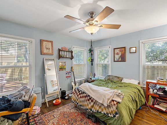 5th image of 3801 Avenue G #A