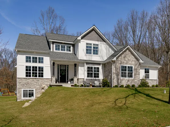 10677 Mystic Heights Trl, Mattawan, MI 49071