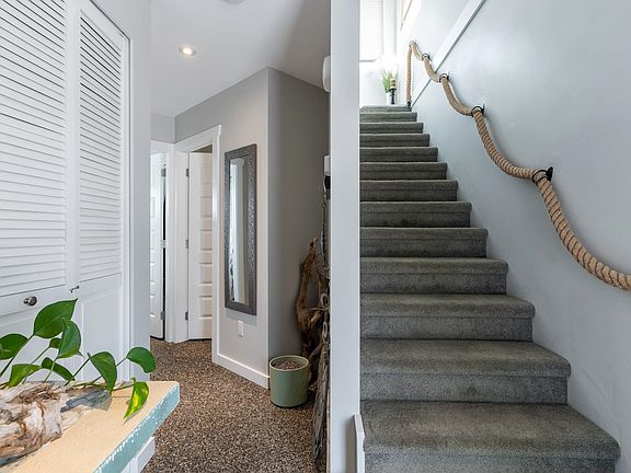5th image of 3871 River Rd W #14