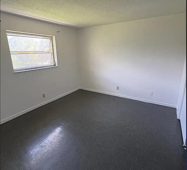 Unit Photo