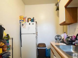 2 Ayr Rd APT 45, Boston, MA 02135