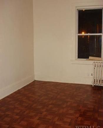 5th image of 1131 Underhill Ave