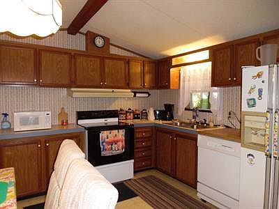 4th image of 1712 Lakeview Dr