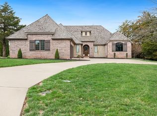 5351 S Whitehaven Ct, Springfield, MO 65809