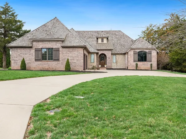 5351 S Whitehaven Court, Springfield, MO 65809
