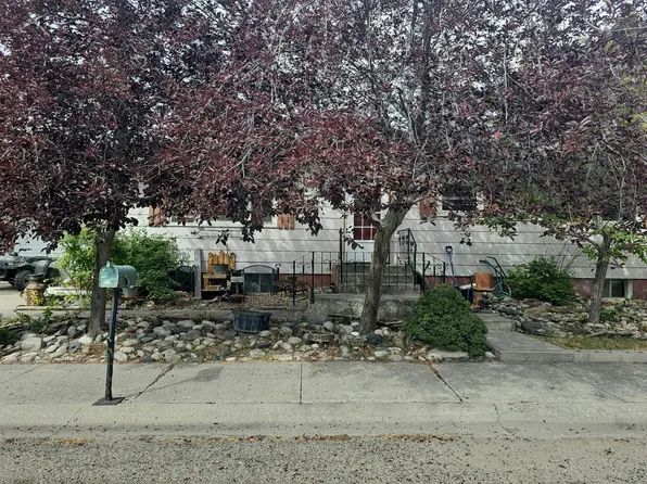 601 W 11th St, Laurel, MT 59044