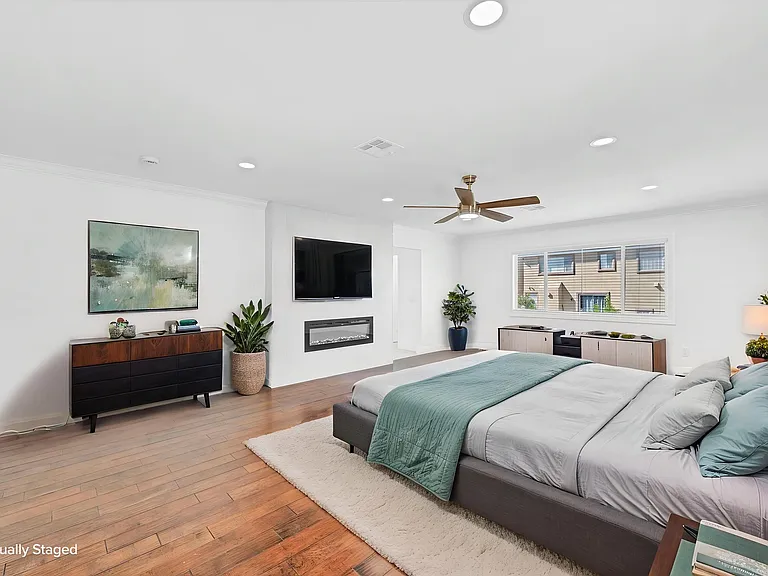 10705 Sprucedale Ave — Photo 11