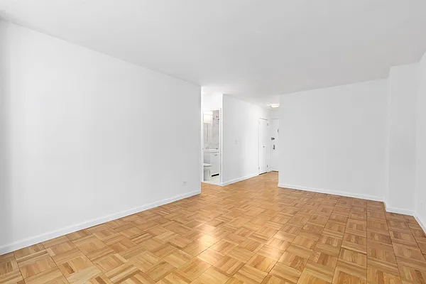 Rented by GoodRock Realty | media 18