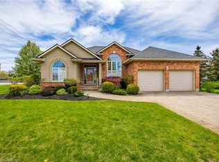 44 Forest Wood, Norfolk County, ON N0A1N3