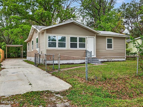 5th image of 3425 GREENBRIER Drive