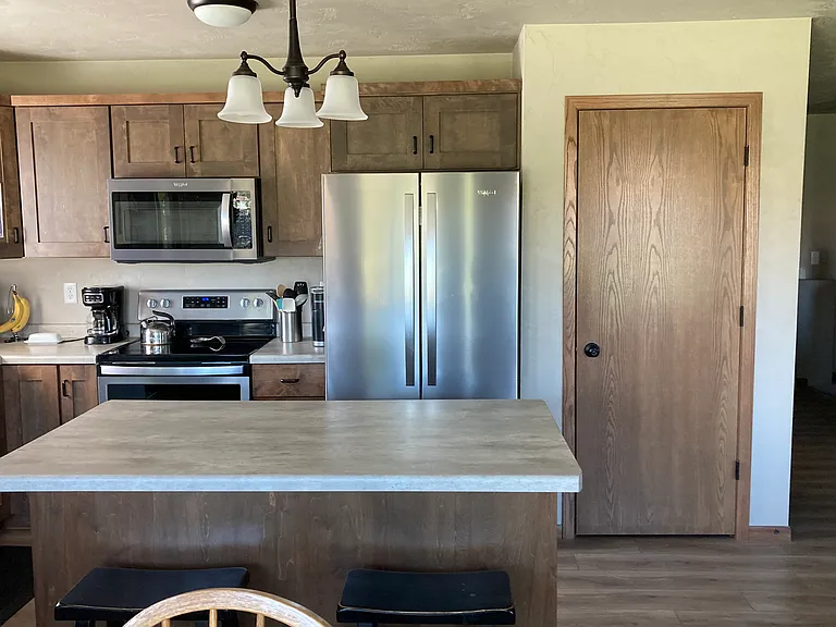 1947 Huckleberry Ave — Photo 3