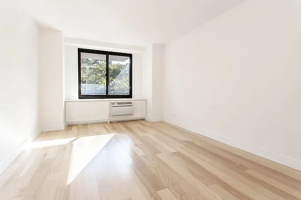 Rented by Olnick Organization | media 11