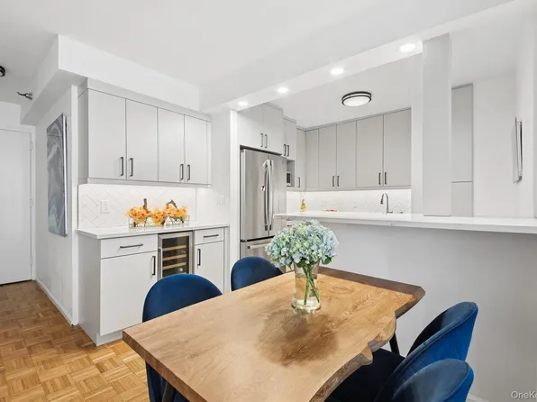 474 48th Avenue #7E, Long Island City, NY 11109