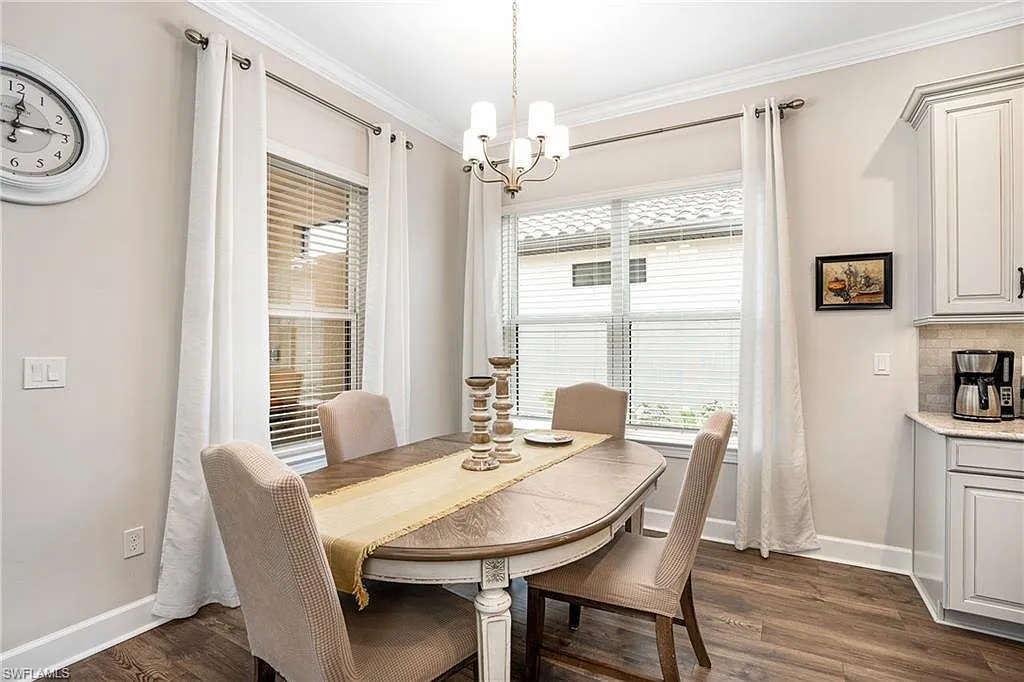 3 bed, 3.5 bath, 2275 sqft, $5,400 — Photo 4