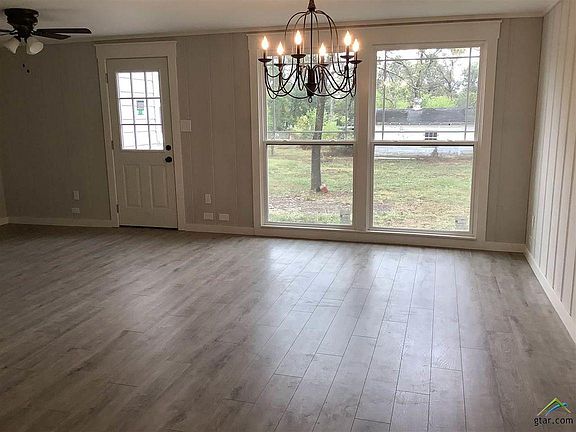 4th image of 11923 Woodcrest St