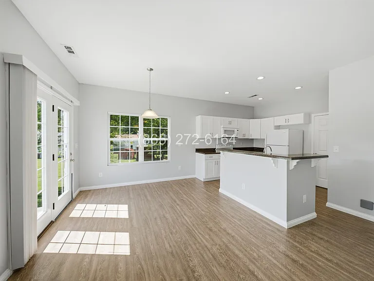 4807 Fennel Rd NE — Photo 8