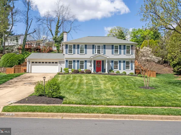 9614 Counsellor Dr NW, Vienna, VA 22181